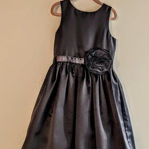 Us Angels Gunmetal Grey "Sample" Dress with Fabric Bow   size 6